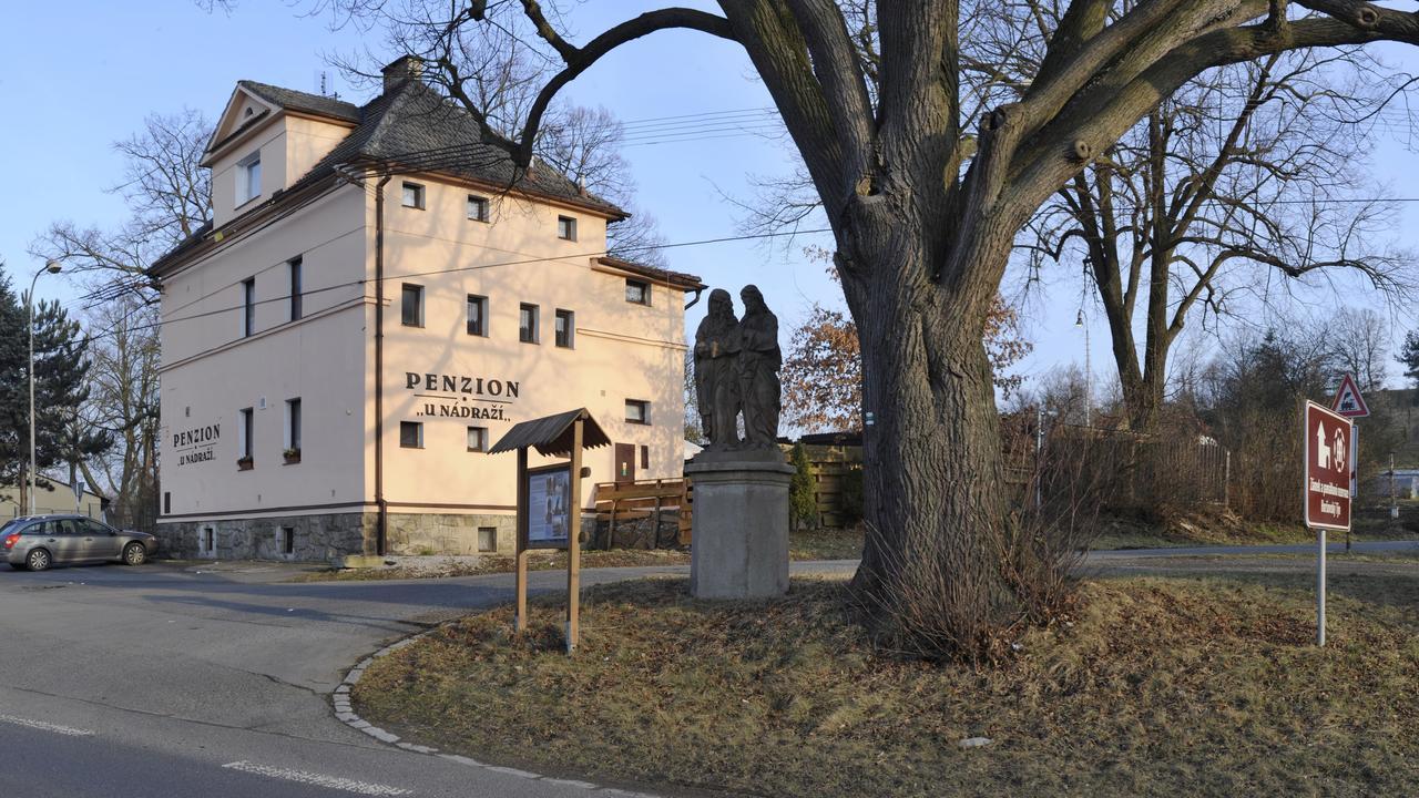 Penzion "U Nadrazi" Horšovský Týn Extérieur photo